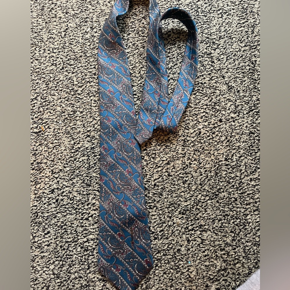 Christian Dior tie Silk Patterned Blue Vintage Luxury 3.5 in -J